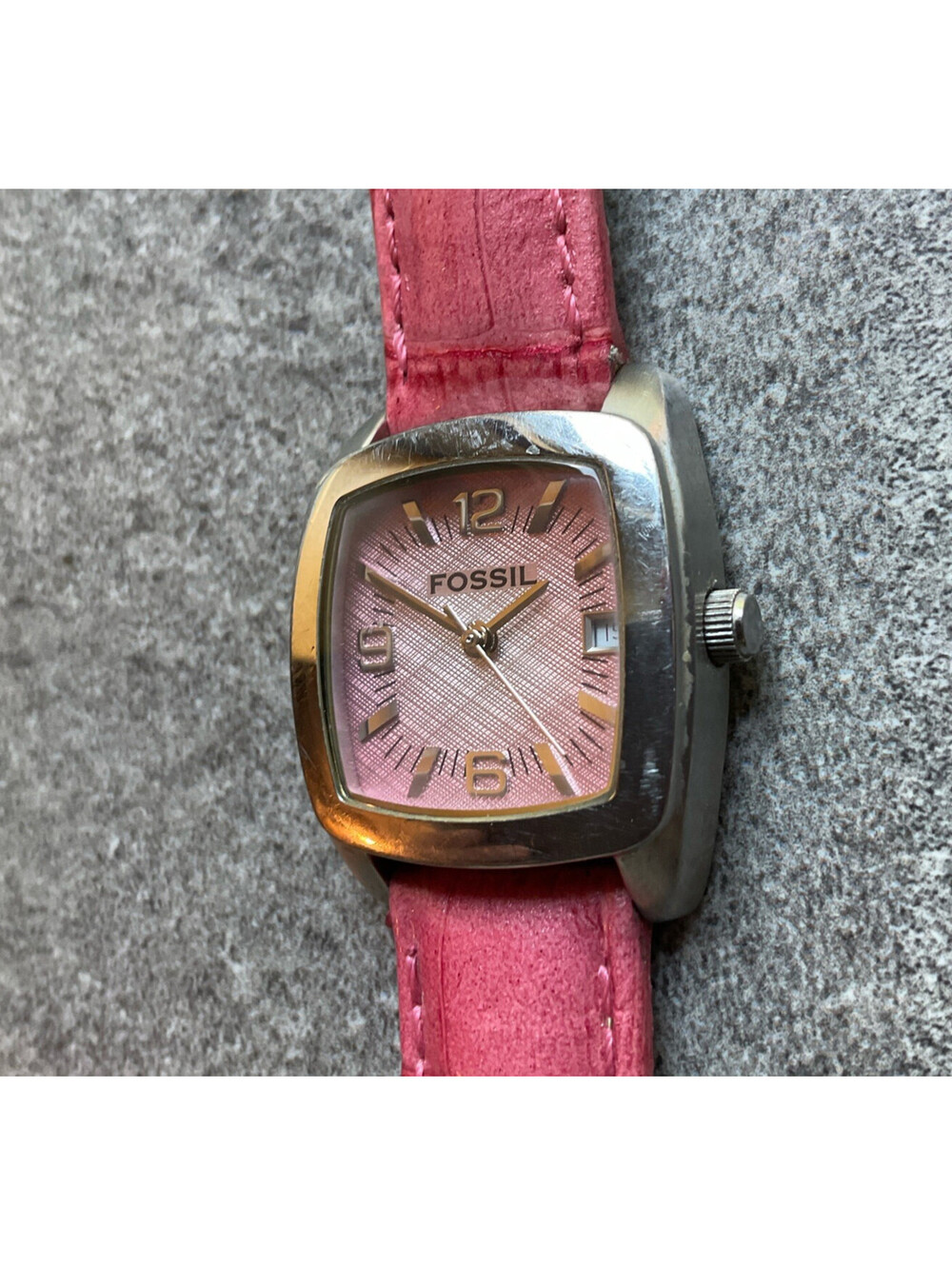 Fossil Womens Watch 27mm Silver Tone Case With Pink Leather Band Bin H